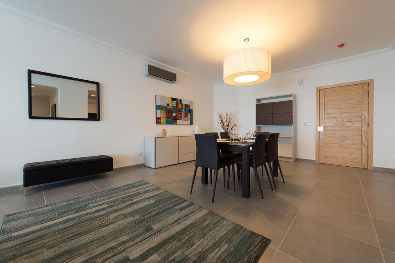 Seafront Apartment Сліма Екстер'єр фото