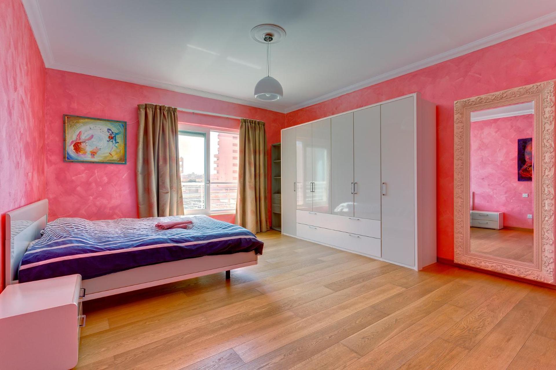 Seafront Apartment Сліма Екстер'єр фото