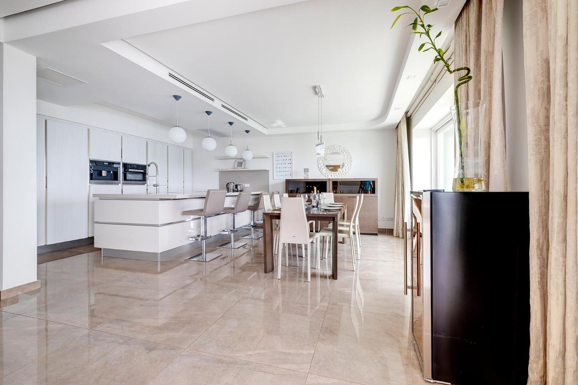 Seafront Apartment Сліма Екстер'єр фото