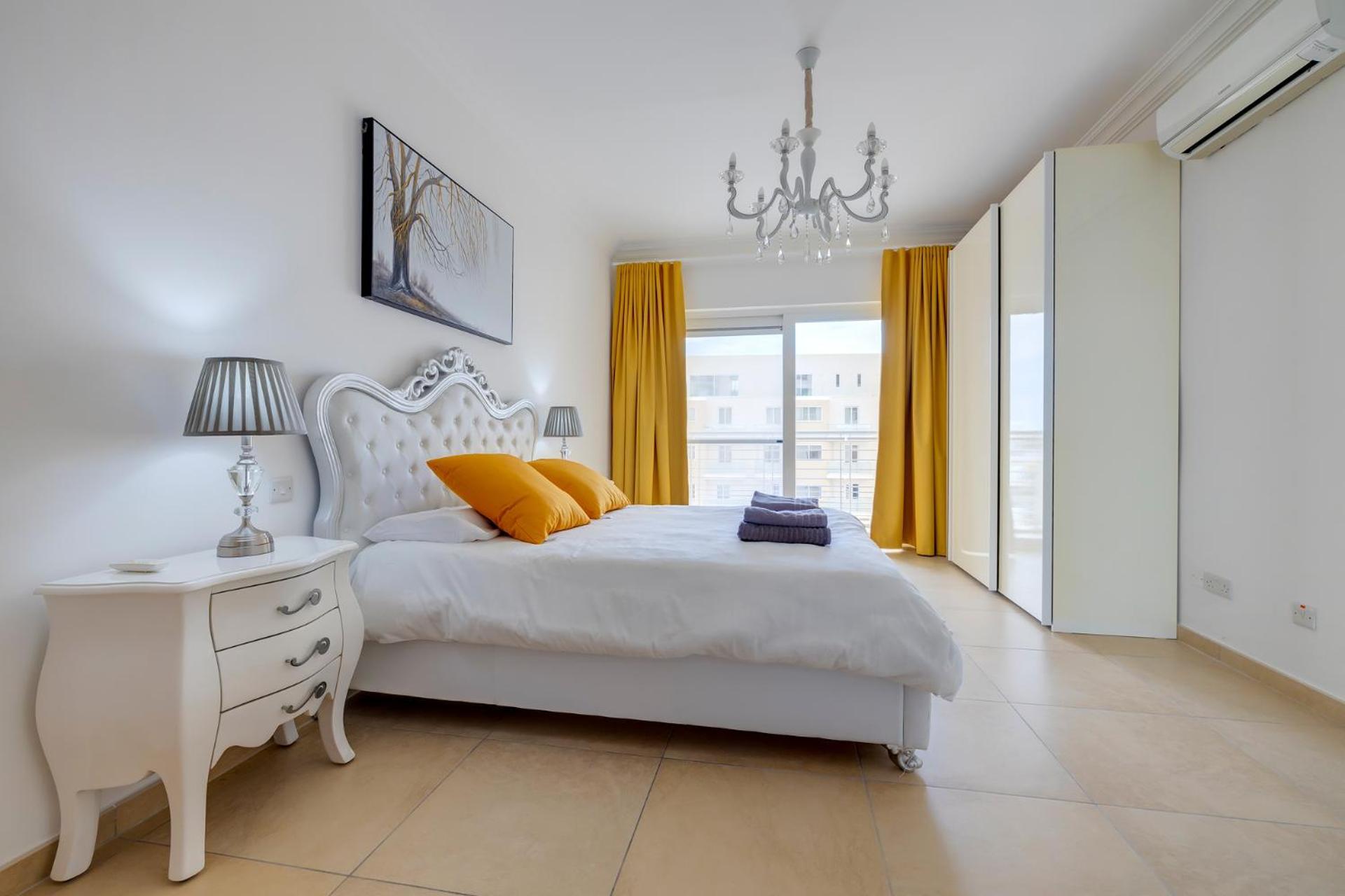 Seafront Apartment Сліма Екстер'єр фото